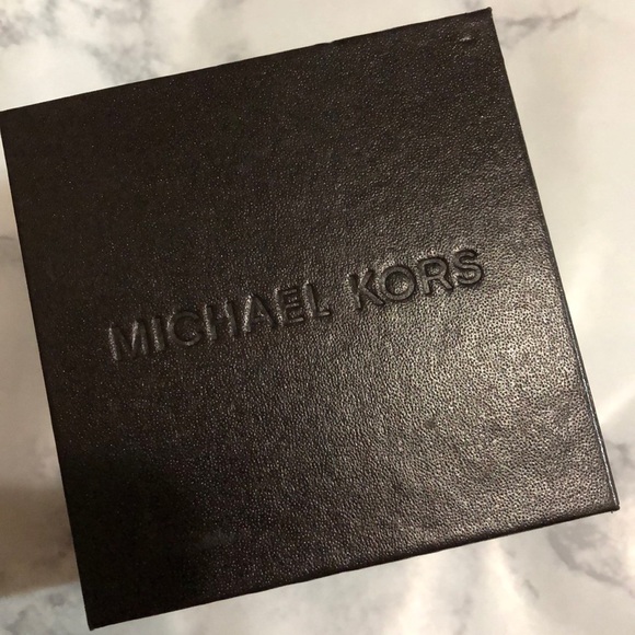 BRAND NEW IN BOX MICHAEL KORS WATCH!